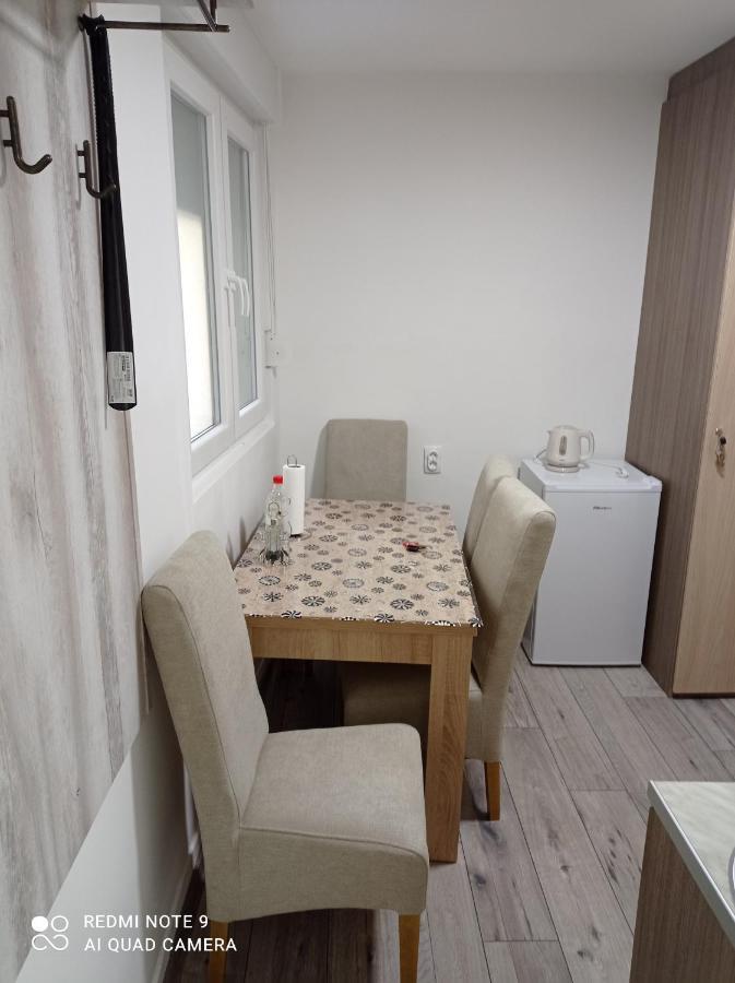 7 Days Premium Apartment 2 سوبوتيتْسا المظهر الخارجي الصورة