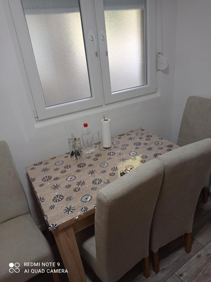 7 Days Premium Apartment 2 سوبوتيتْسا المظهر الخارجي الصورة